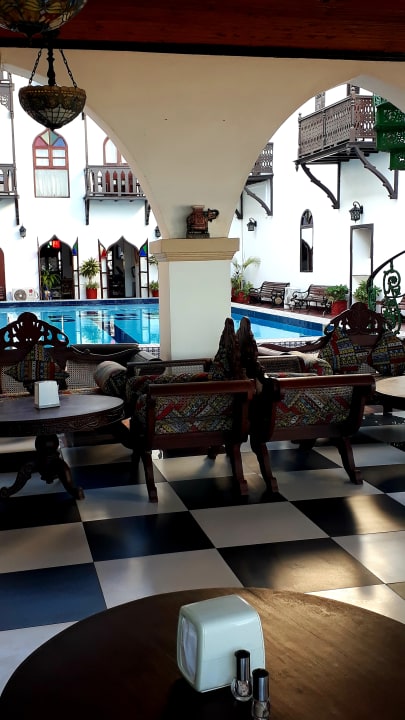 Gastro Tembo House Hotel And Apartments