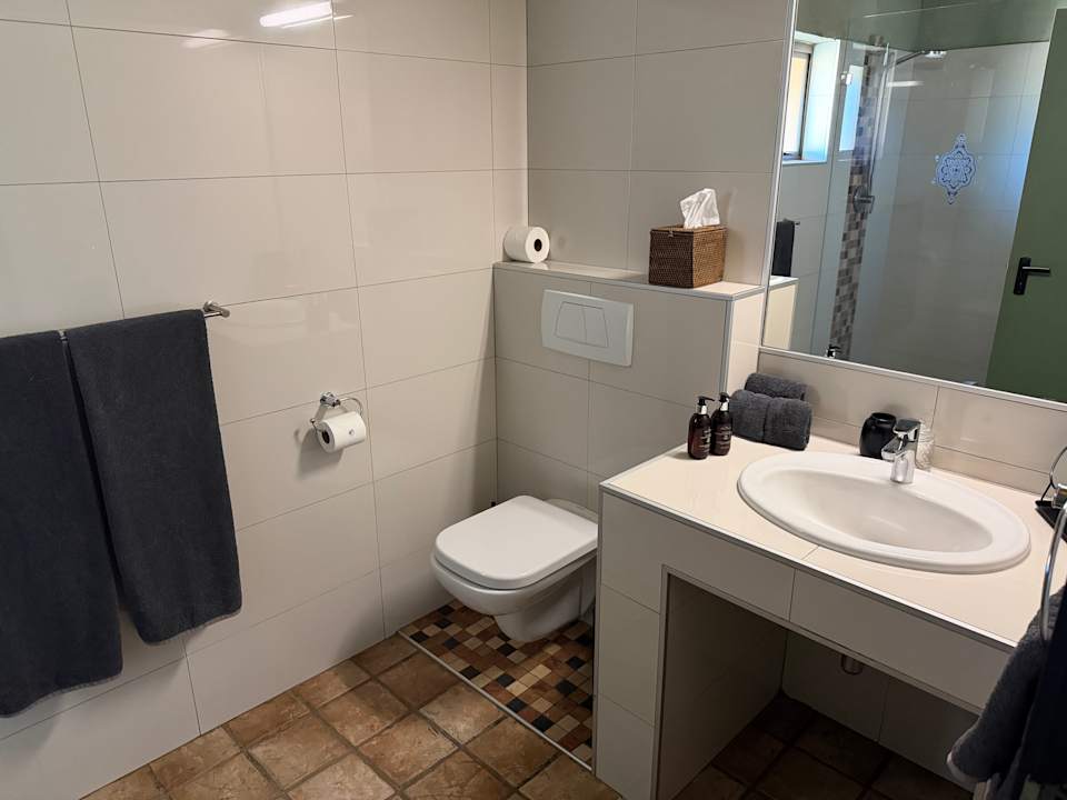 Zimmer Okapuka Safari Lodge