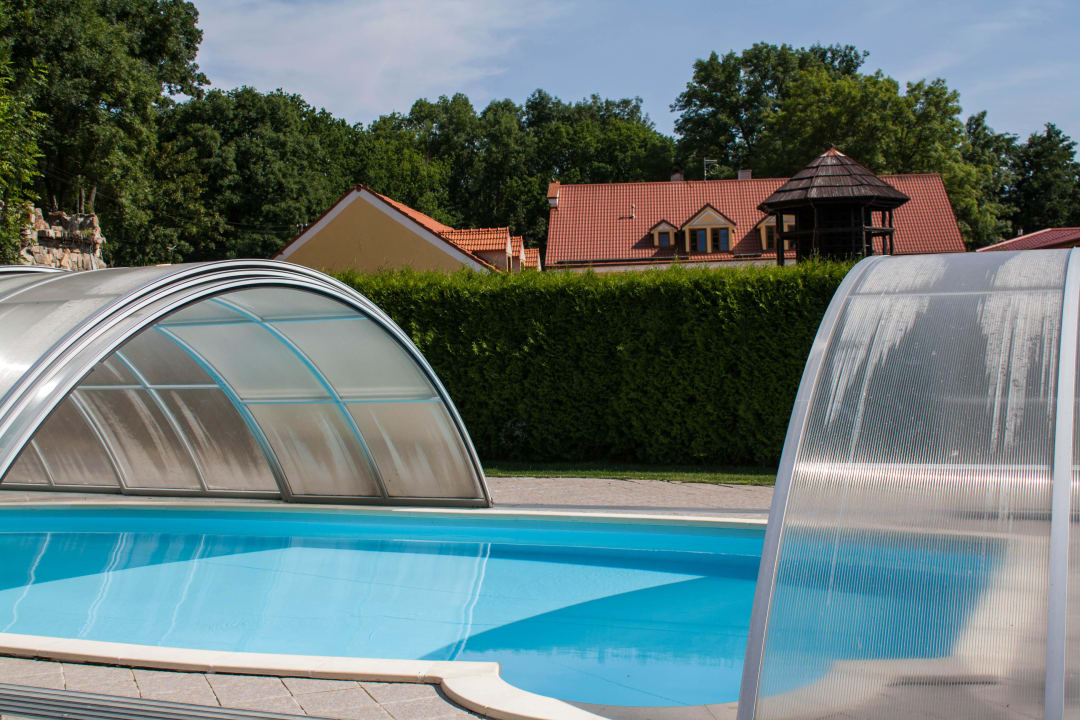 Venkovní bazén II Hotel Resort Stein
