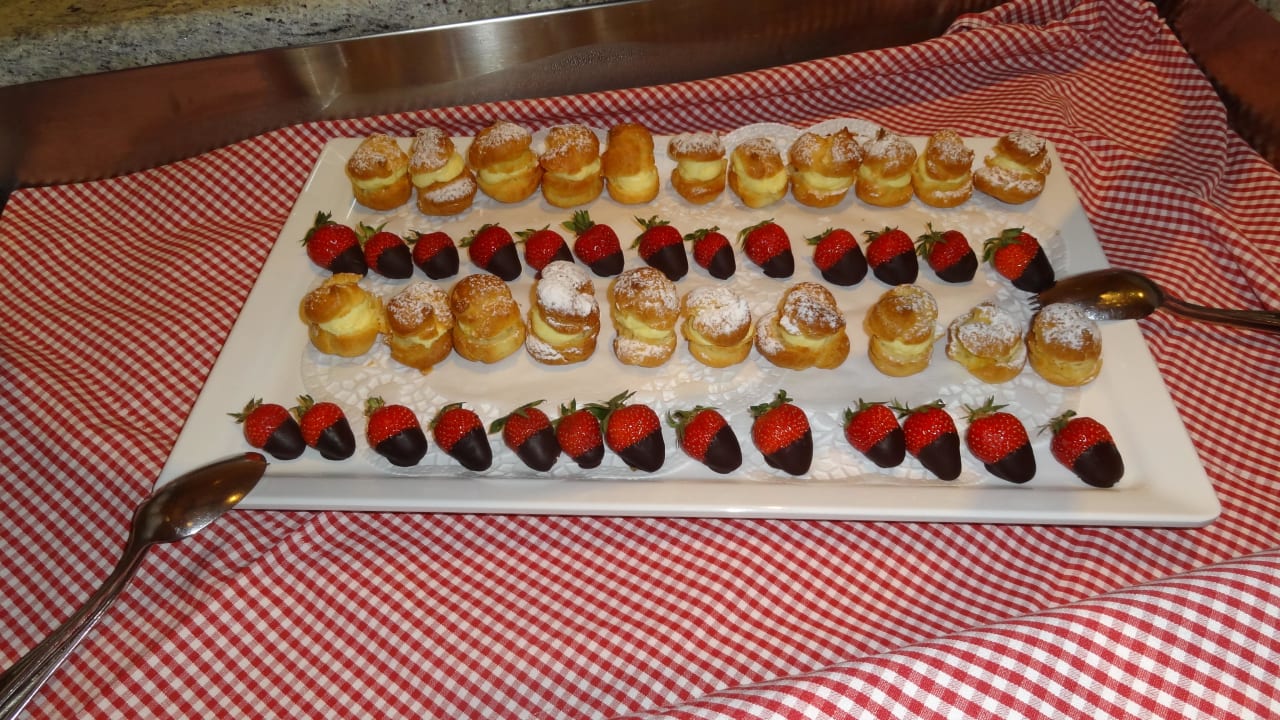 1 x wöchendlich Dessertbuffet Hotel Chalet Mirabell