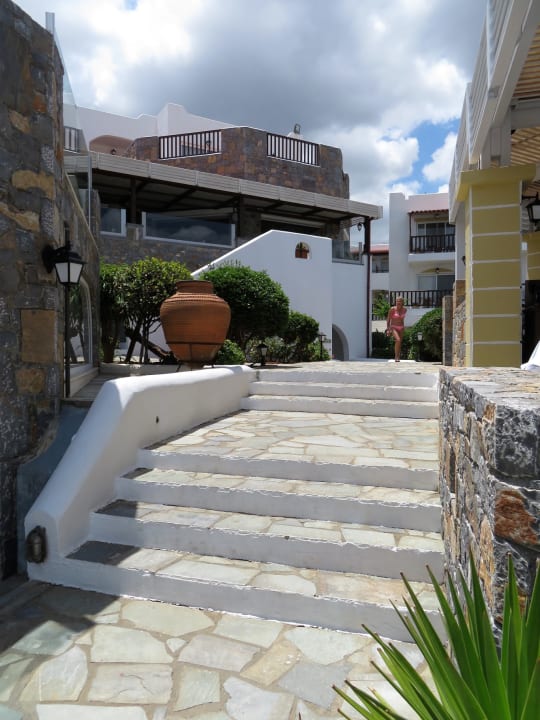 Außenansicht Alexander Beach Hotel & Village Resort