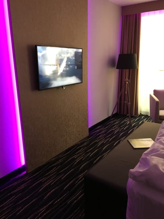 Zimmer Dancing House Hotel