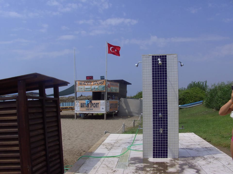 Duschen am Strand Sherwood Dreams Resort
