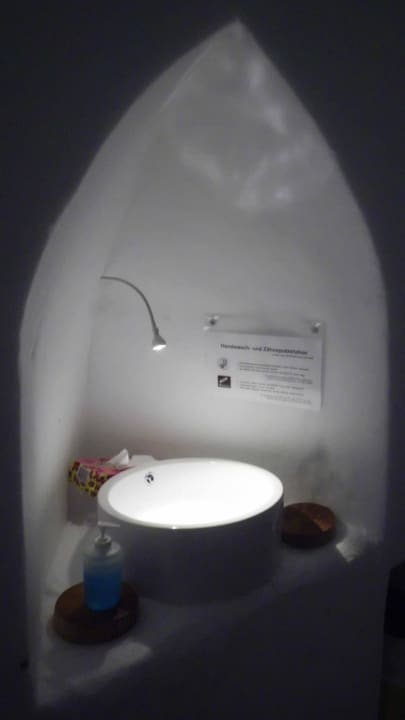 Handwaschbecken Iglu-Dorf Zugspitze