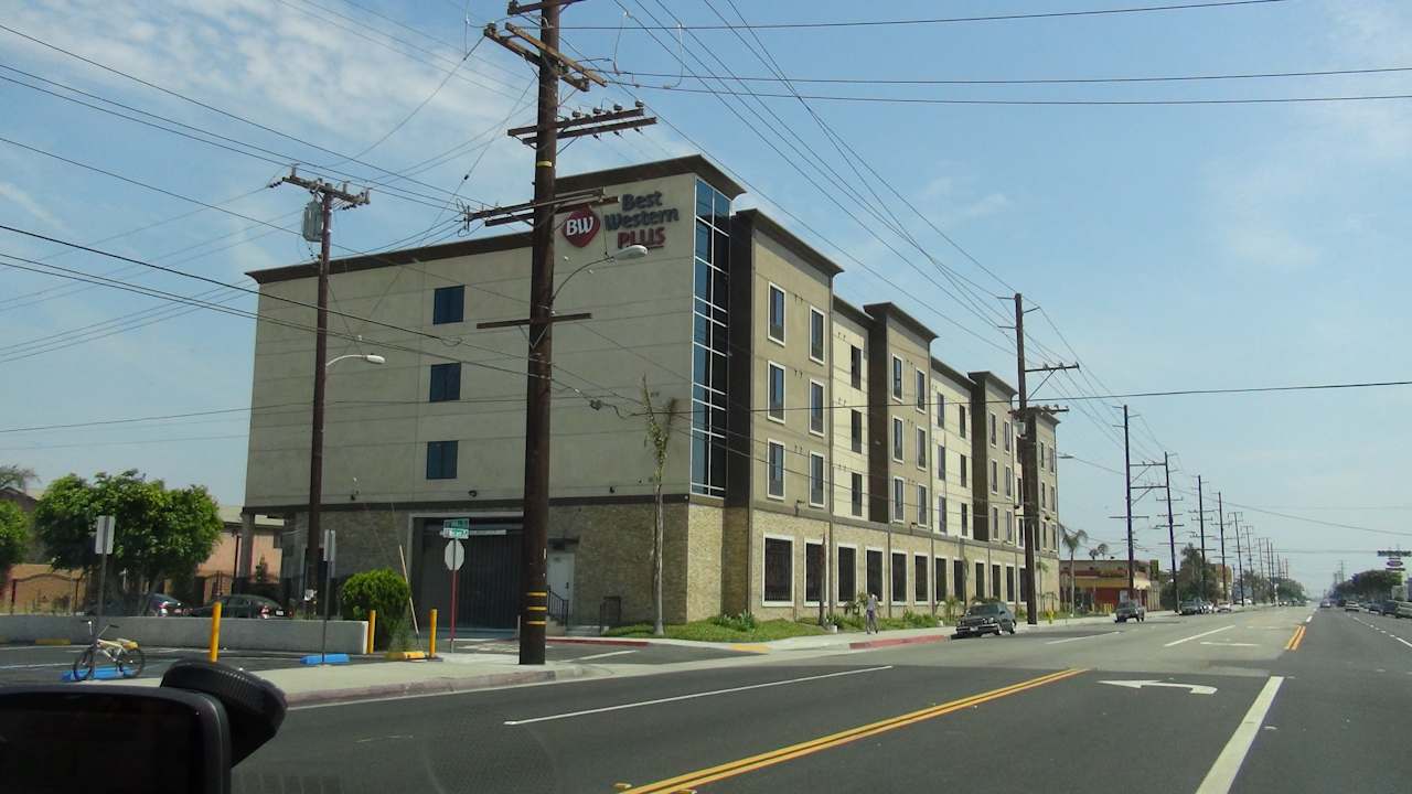 Außenansicht Best Western Plus Gardena Inn & Suites