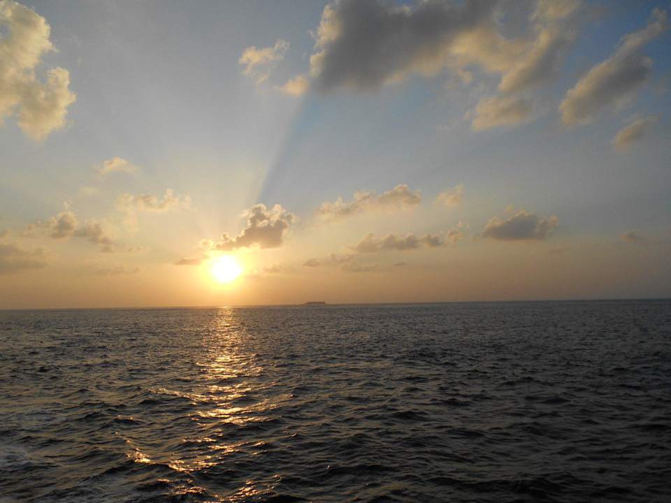 Sonnenuntergang Meeru Maldives Resort Island
