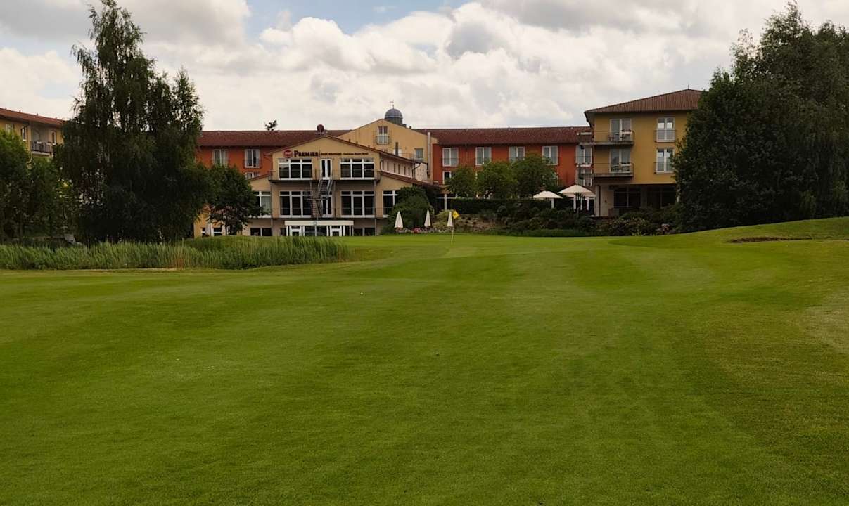 Außenansicht Best Western Premier Castanea Resort Hotel