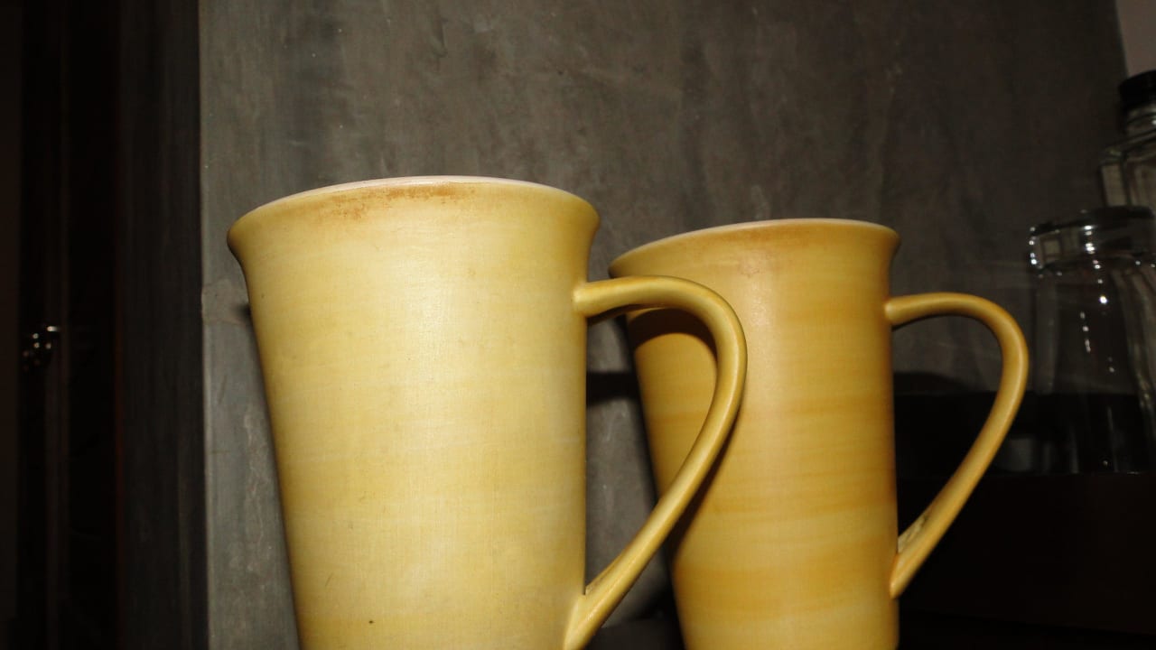 Tassen im Zimmer Hotel Jetwing Sea