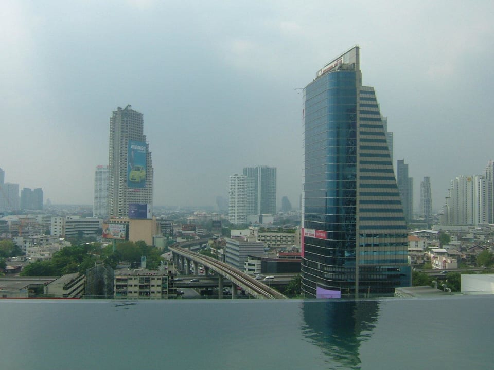 Ausblick von der Terrasse Eastin Grand Hotel Sathorn