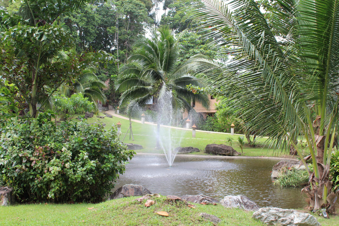 Teich mit Springbrunnen Khao Lak Merlin Resort