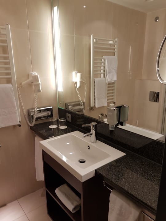 Bad IntercityHotel Dresden