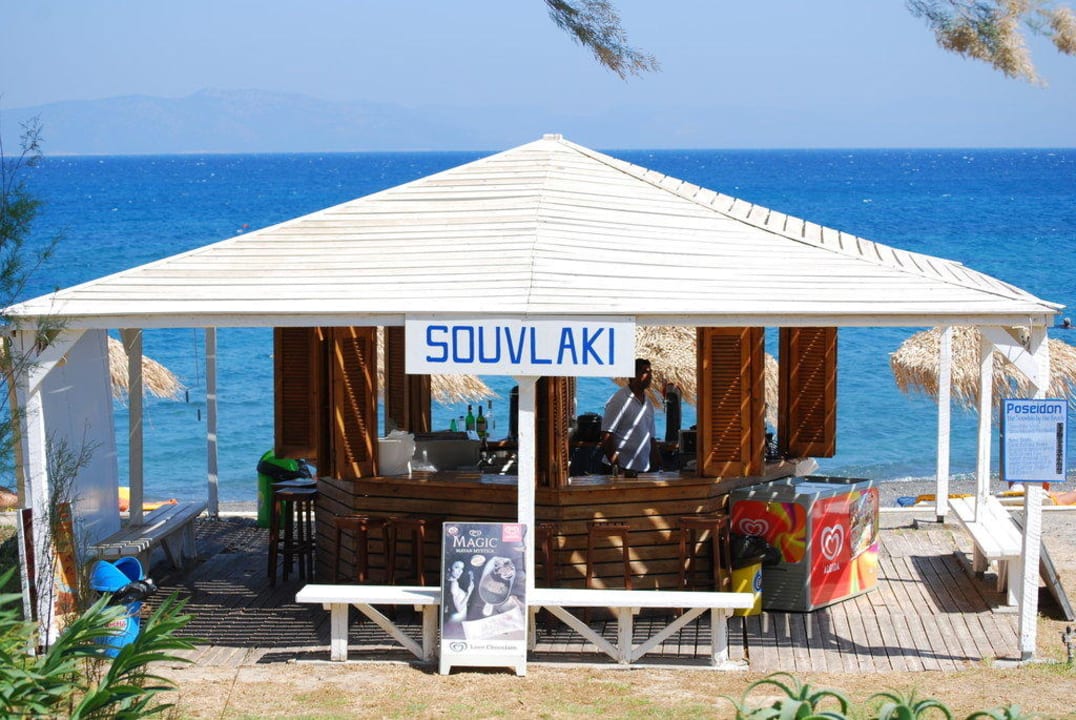 Souflakibude am Strand TUI BLUE Oceanis Beach and Spa Resort