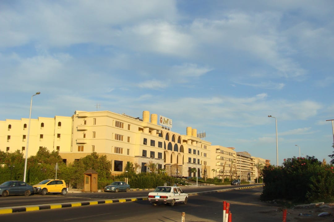 Внешний вид AMC Royal Hotel & SPA