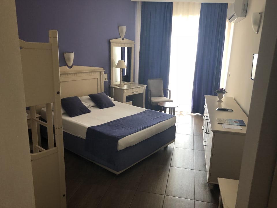 Upgrade auf ein Zimmer mit Meerblick  Club Turtas Beach Hotel