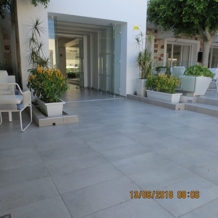 Eingang Hotel More meni Beach ananea Kos