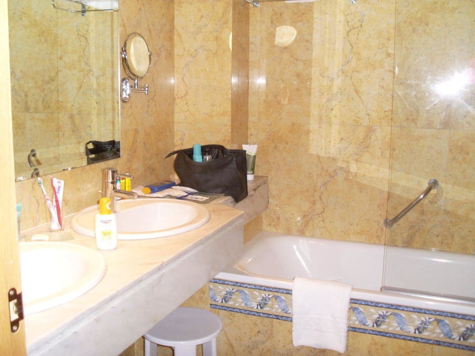 Blick ins Badezimmer VIVA Golf - Adults only 18+