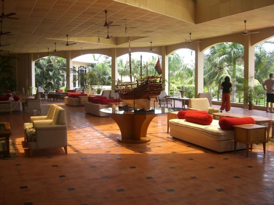 Lobby Hotel Le Meridien Kochi