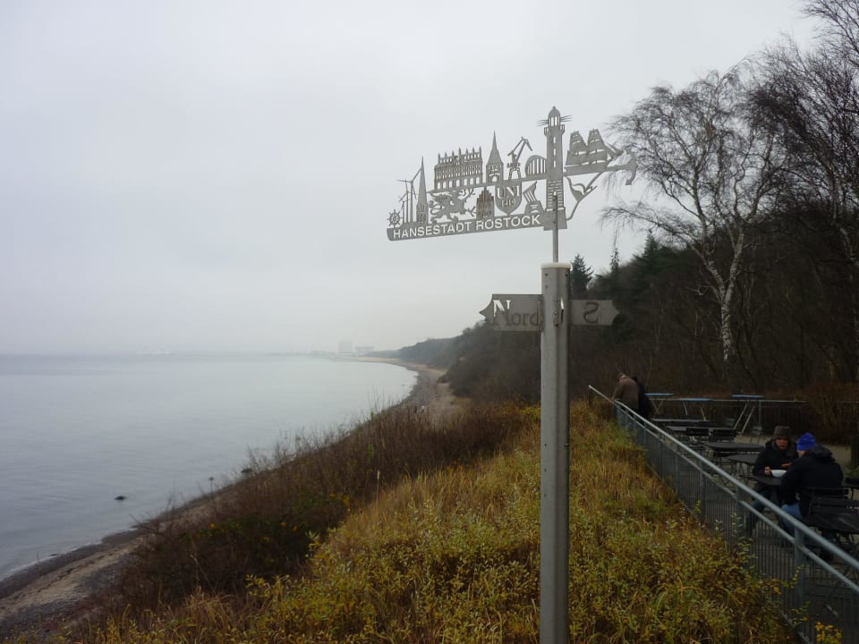 Das Neptun im Dezembernebel Hotel Neptun