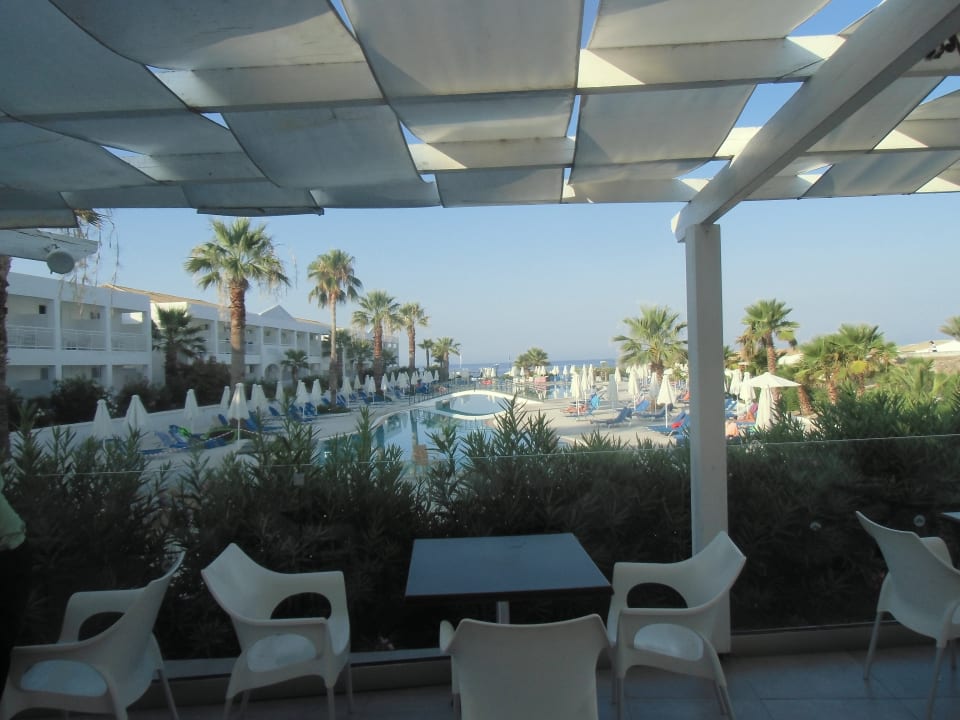 Gastro Sandy Beach Resort