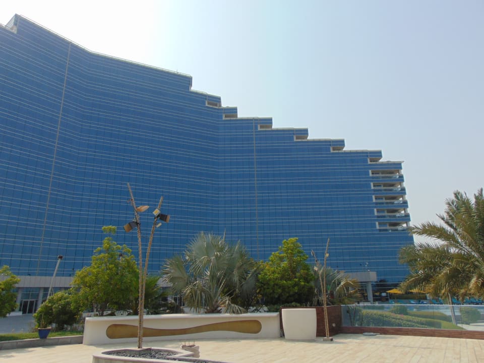 Außenansicht The Art Hotel & Resort