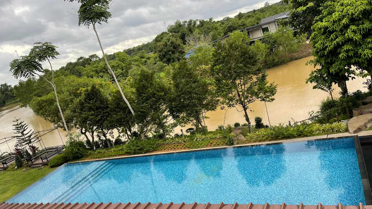 Außenansicht Riverawan Hotel