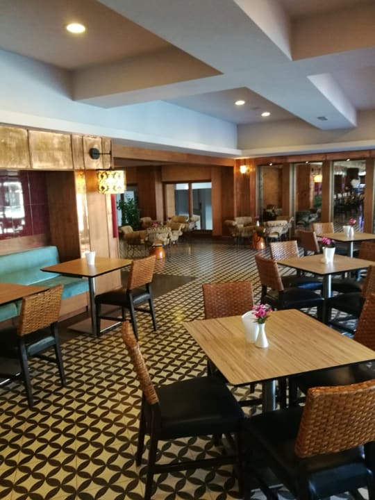 Gastro Limak Lara Deluxe Hotel & Resort