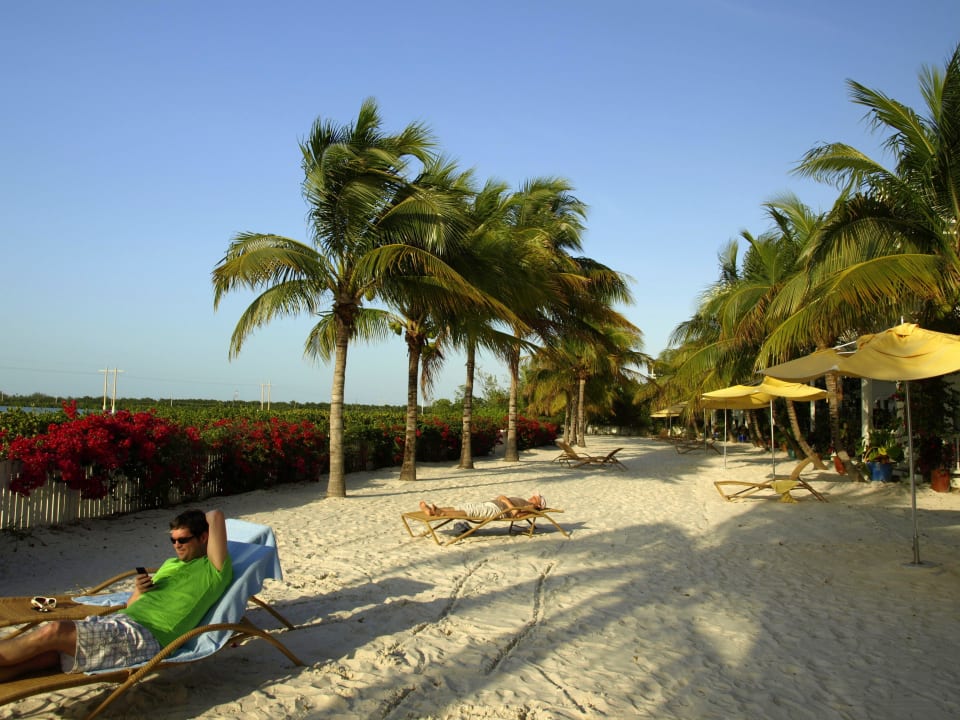 Strand direkt vor der Tür, Relax Parrot Key Hotel & Resort