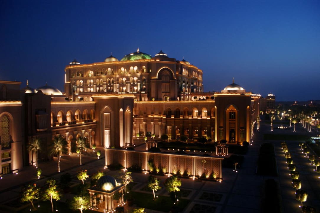 Emirates Palace bei Nacht Emirates Palace Mandarin Oriental