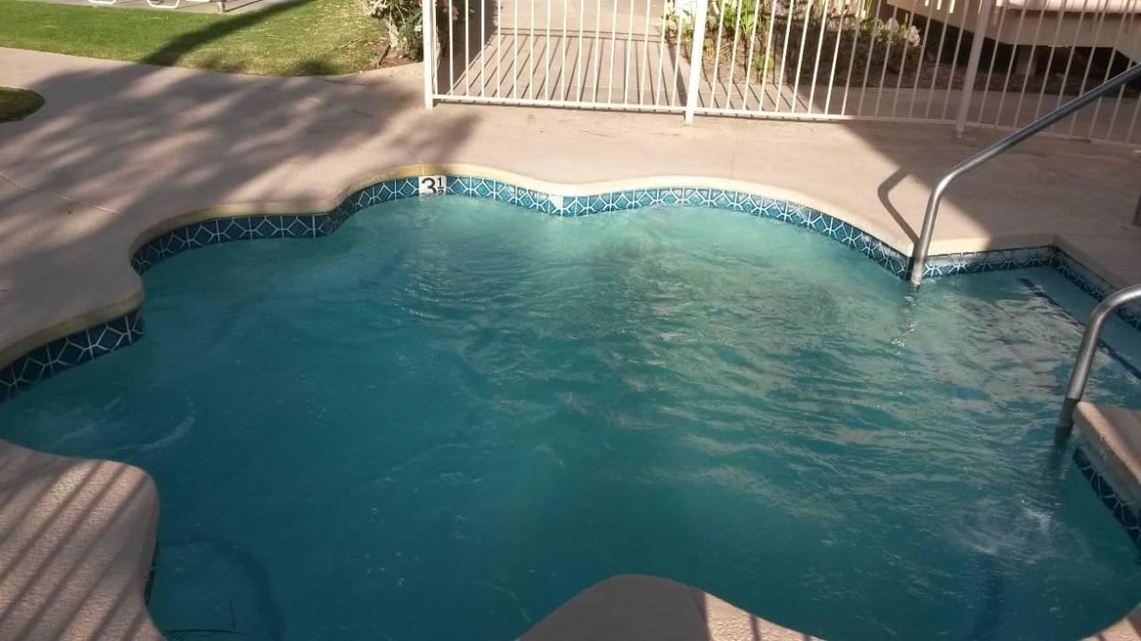 Beheizter Whirlpool Hotel Days Inn Palm Springs