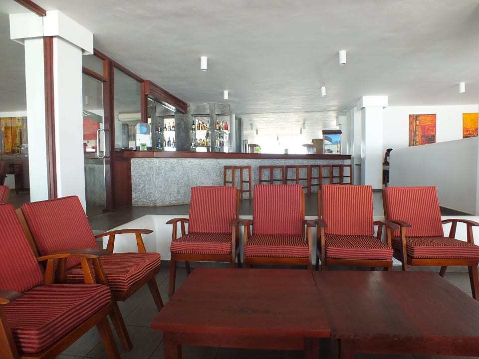 Bar und Lobby The Long Beach Resort