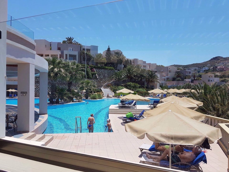 Pool Athina Palace Resort & Spa