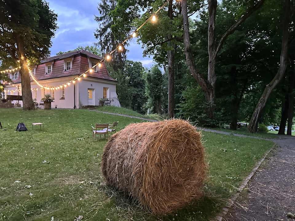 Gartenanlage Hotel Dwór Sanna