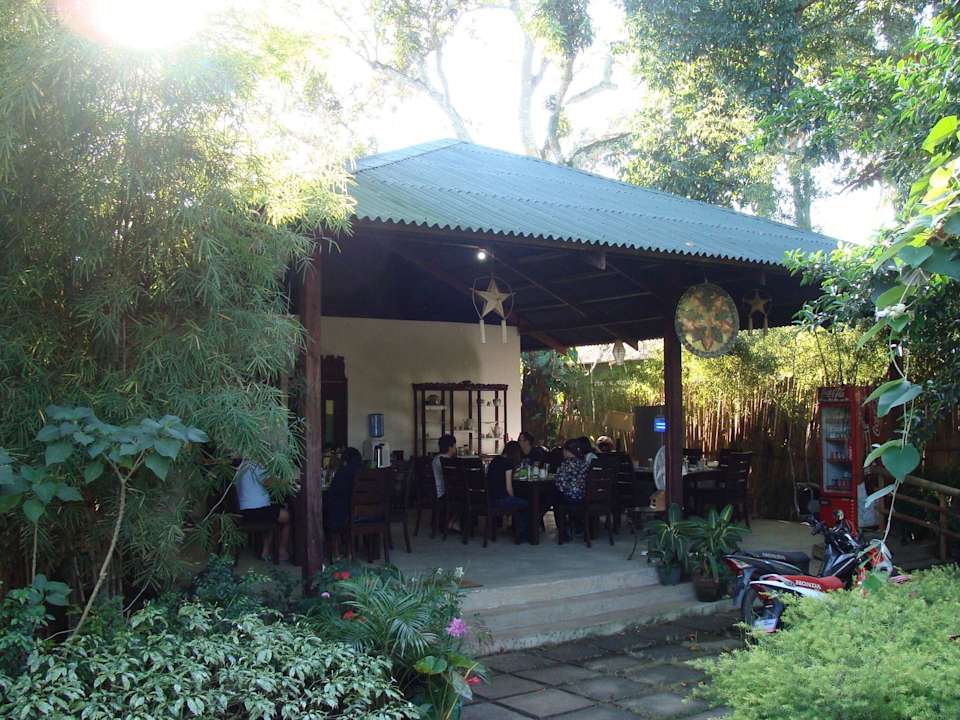 Offener Frühstücksraum, neben Hotel Hotel Greenspace Palawan