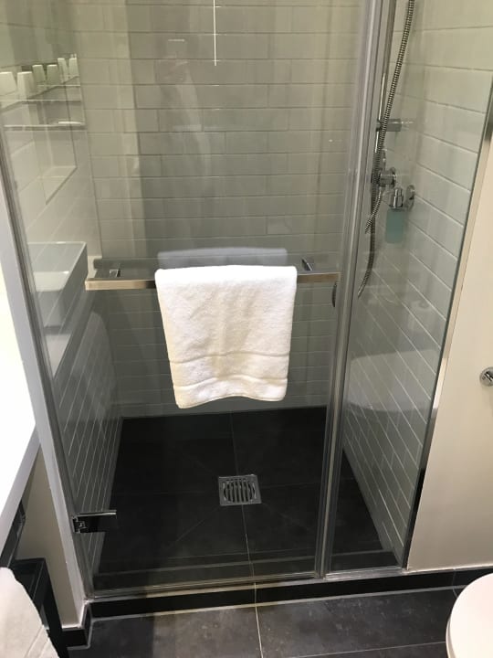 Dusche Hotel AMANO Grand Central