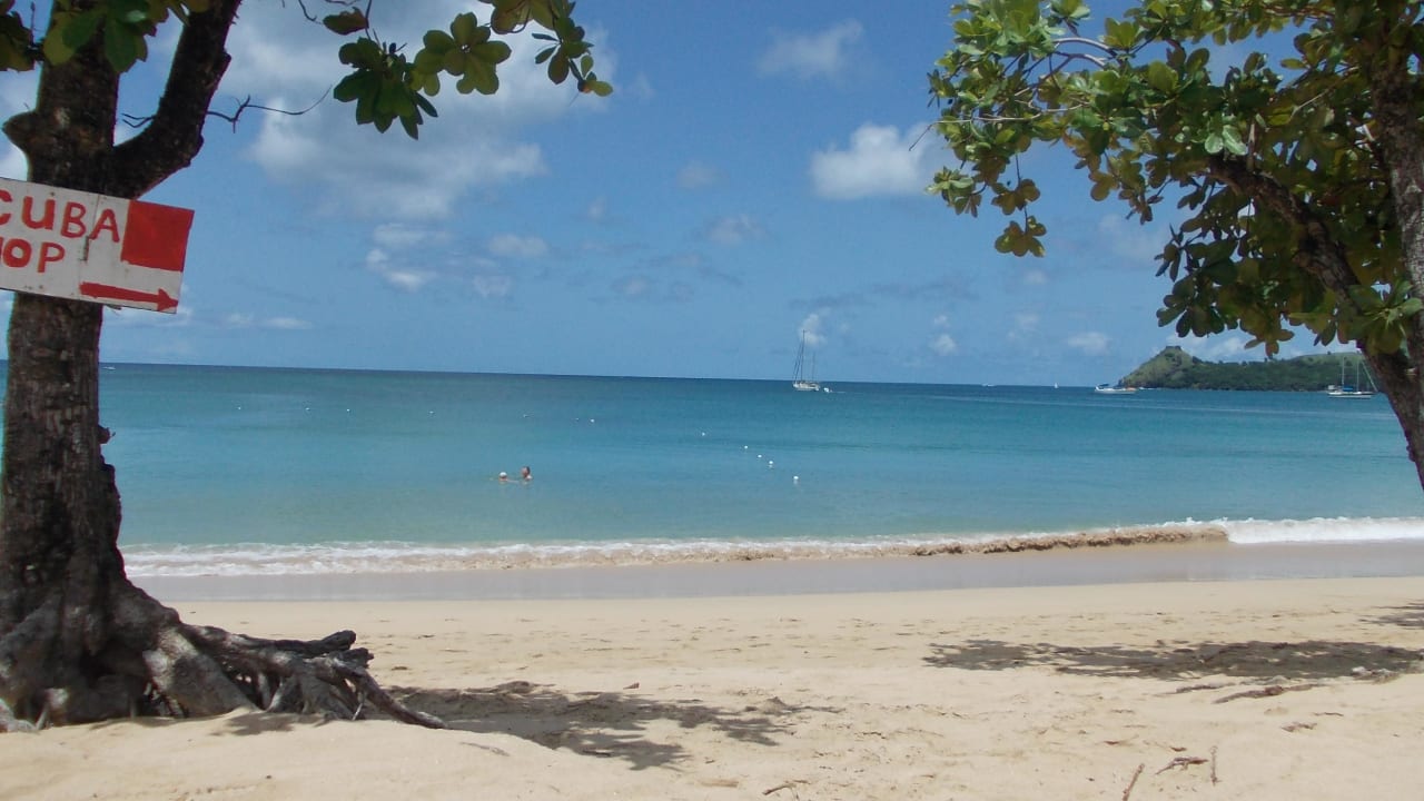 Strand Bay Gardens Beach Resort