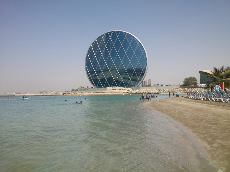 Blick am Strand Al Raha Beach Resort & Spa