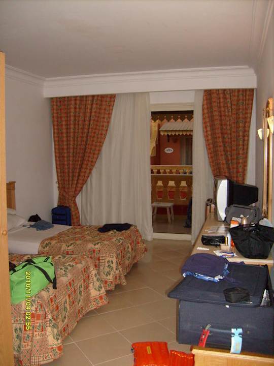 Sehr geräumig mit großem Bad Pickalbatros Alf Leila Wa Leila Resort - Neverland Hurghada