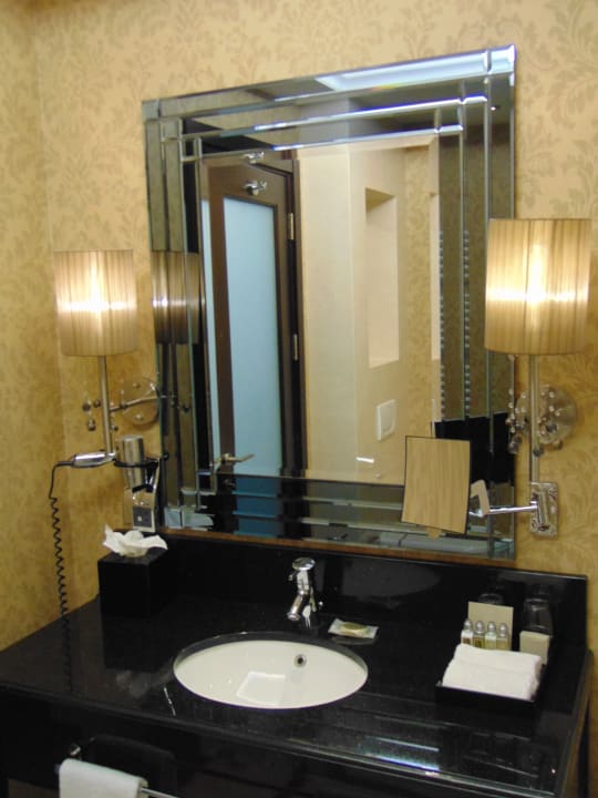 Zimmer Hotel Kings Court