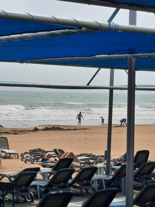Strand Club Grand Side