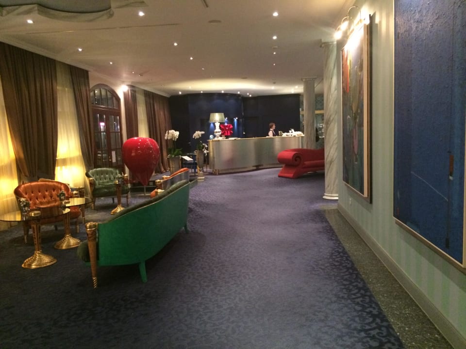 Barock in modern  Relais & Châteaux Hotel Bülow Palais