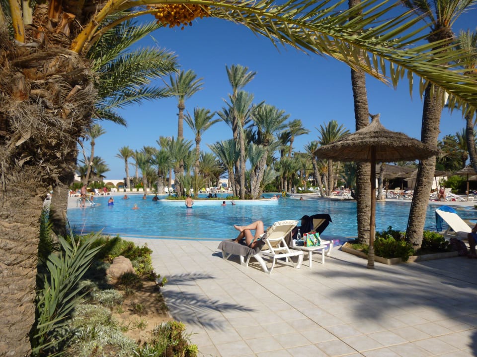 Der "Aktiv-Pool" Zita Beach Resort