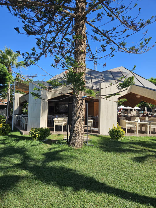 Gartenanlage Nerton Hotel - Erwachsenenhotel ab 16 Jahren