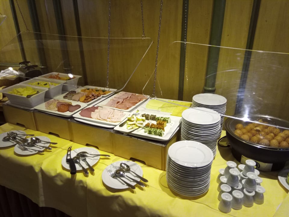 Gastro Hotel Erbgericht Buntes Haus