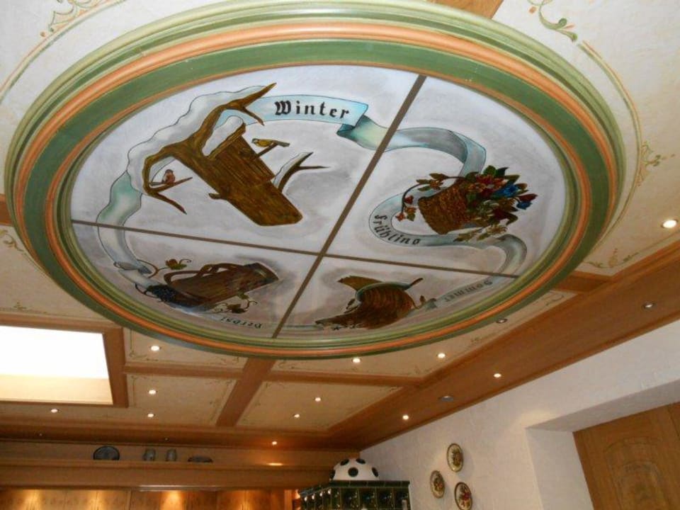 Sehr schöne Decken-Deko Landgasthof Zum Jossgrund