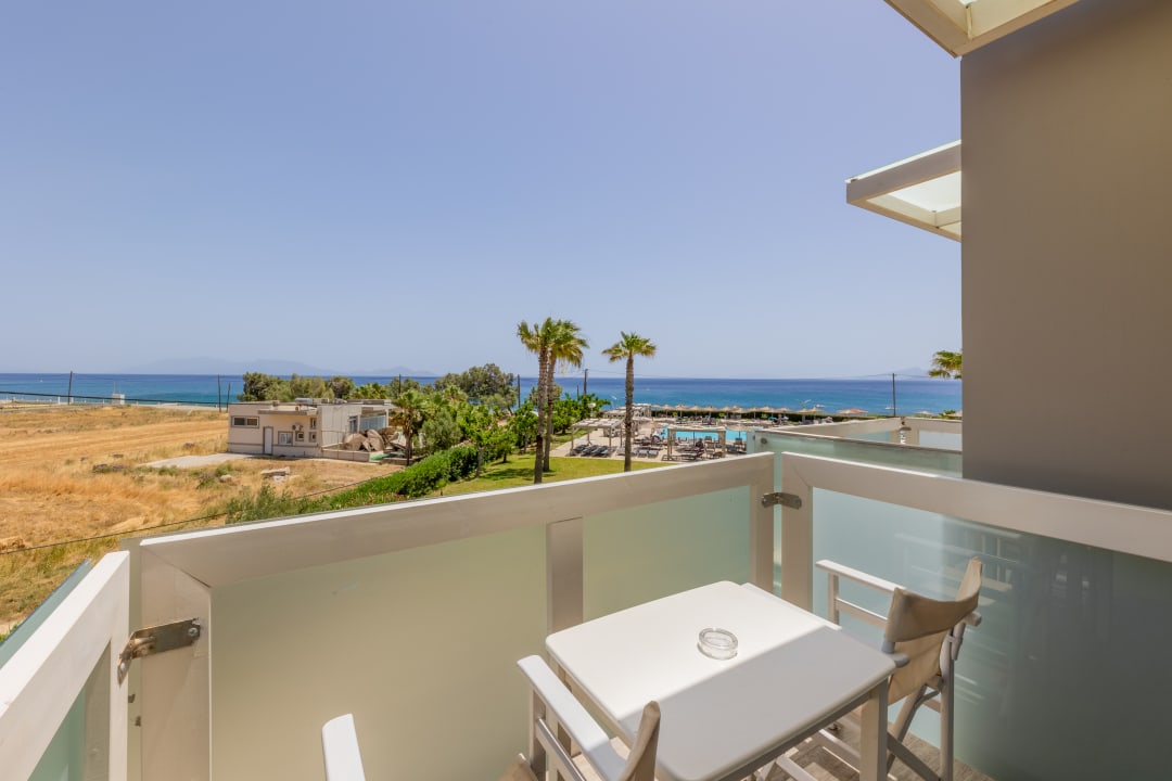 Zimmer Akti Palace Resort & Spa