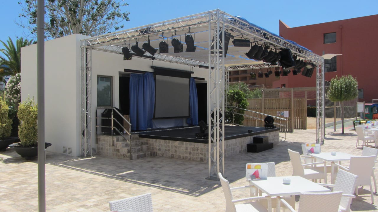 Showbühne Hipotels Cala Millor Park