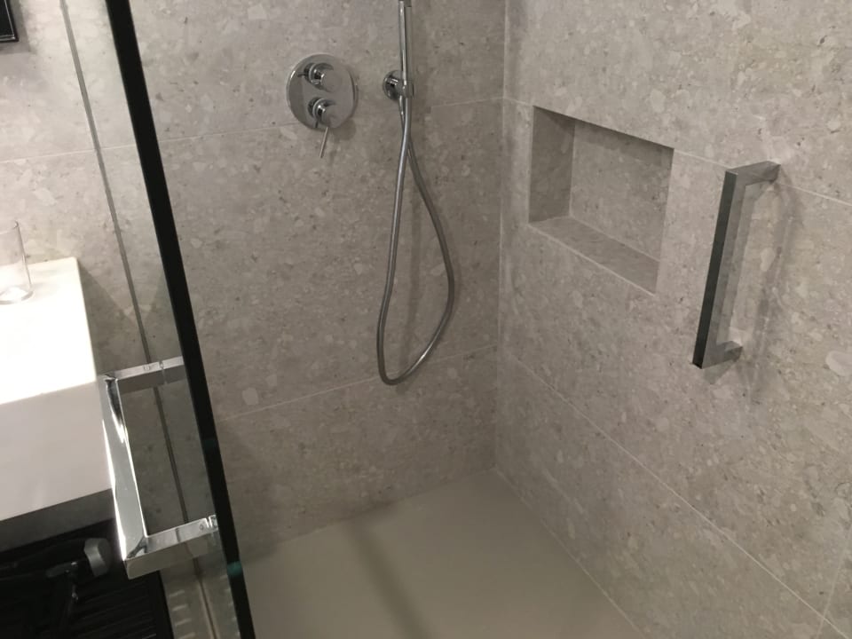 Dusche Phãea Cretan Malia