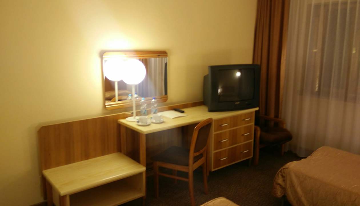 Zimmer Sangate Hotel Airport