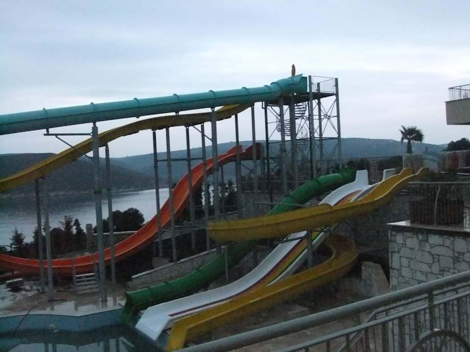 Rutschen Royal Teos Thermal Resort Clinic & SPA