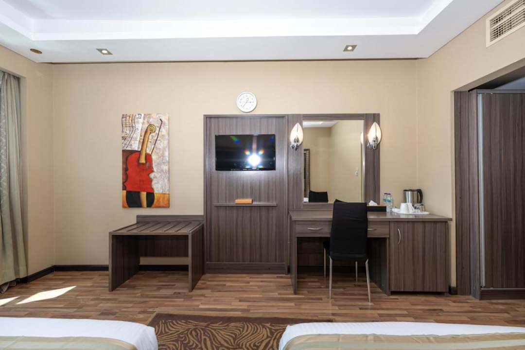 Zimmer Pearl Swiss Hotel